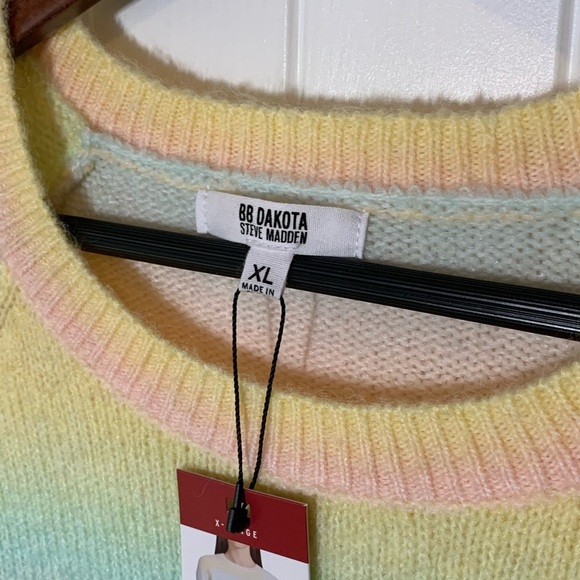 NWT BB Dakota by Steve Madden Ladies' Ombre Wool Sweater, Yellow Ombre X-Large - Picture 4 of 6